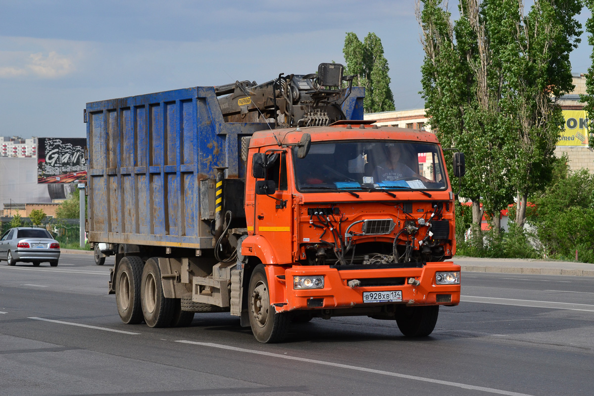 Волгоградская область, № В 928 ХВ 134 — КамАЗ-65115-L4(19)