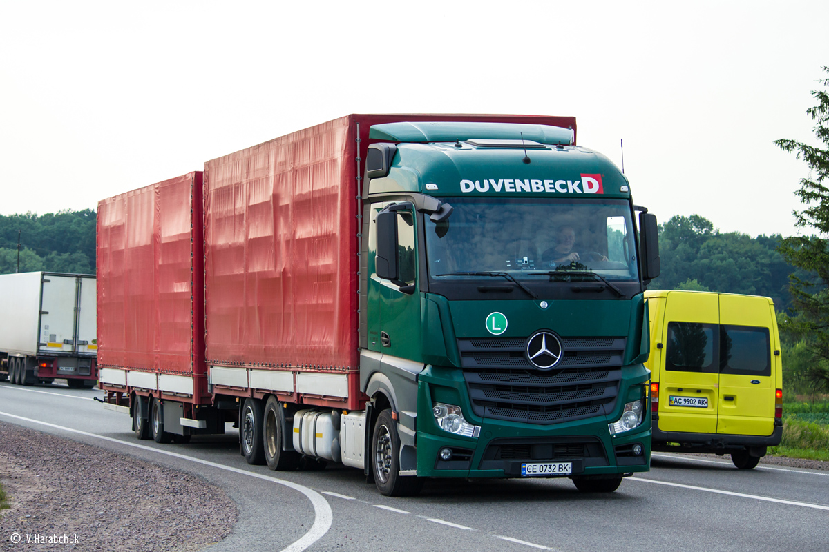Черновицкая область, № СЕ 0732 ВК — Mercedes-Benz Actros ('2011) 2542