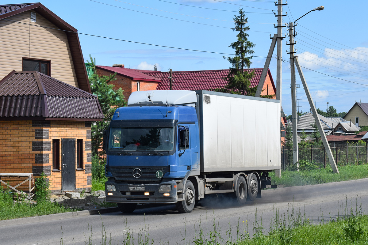 Волгоградская область, № Р 887 НВ 34 — Mercedes-Benz Actros ('2003) 2541
