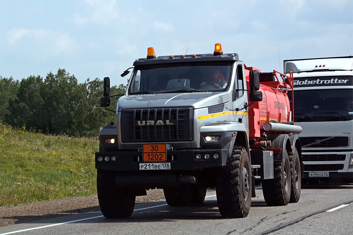Иркутская область, № Р 211 ВЕ 138 — Урал NEXT 4320-73