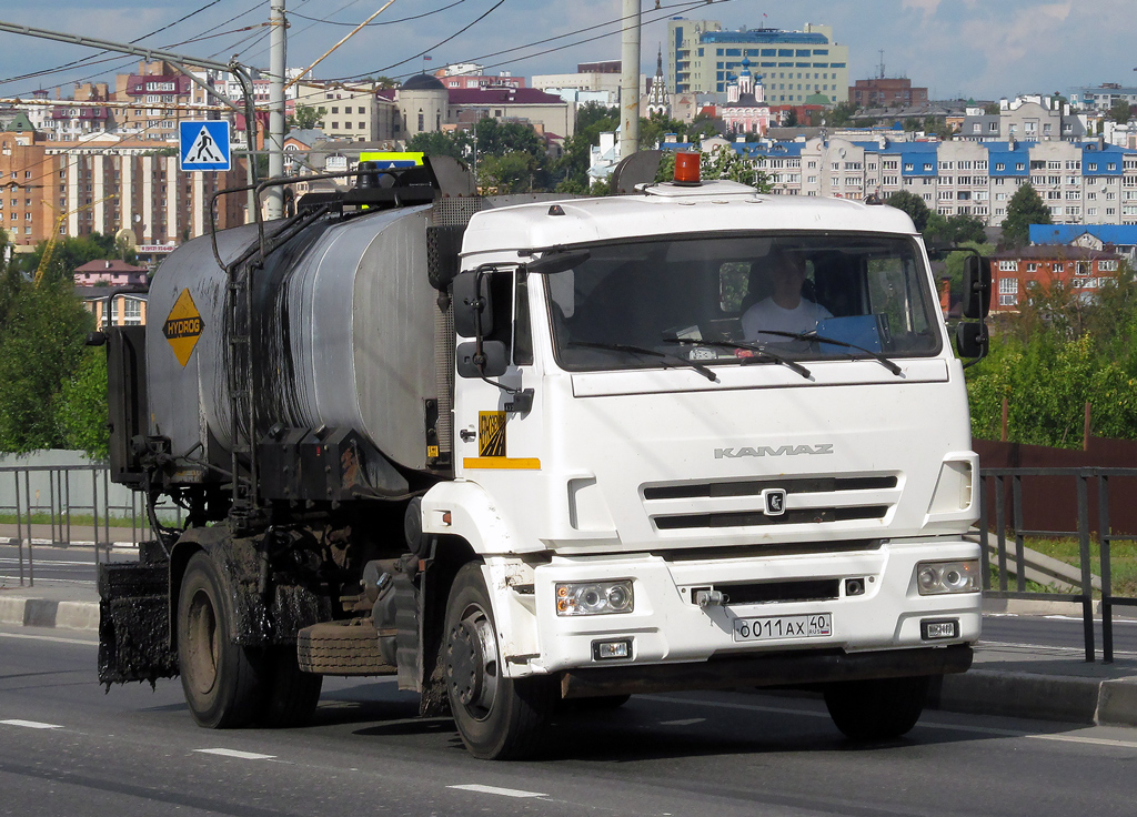 Калужская область, № О 011 АХ 40 — КамАЗ-43253-R4(28)