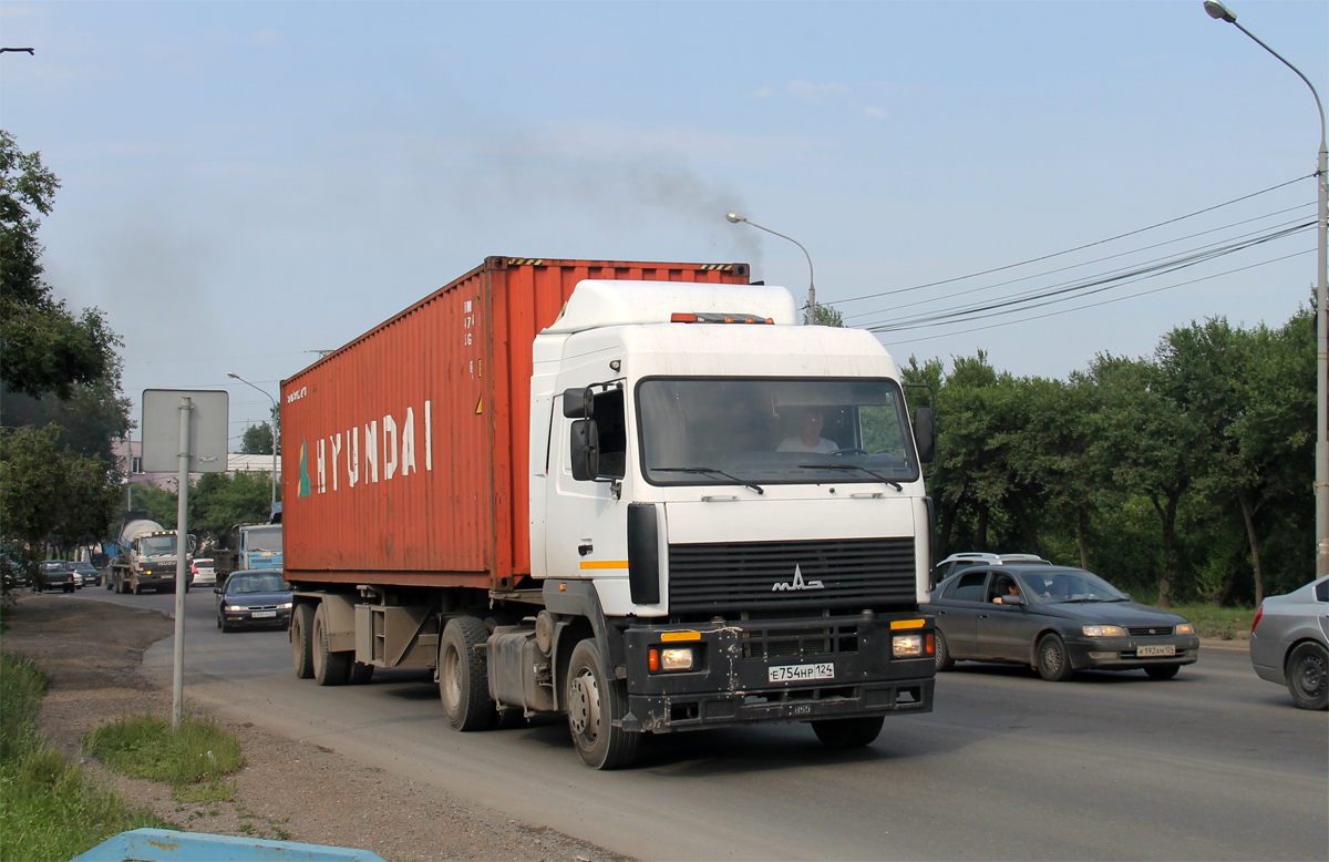 Красноярский край, № Е 754 НР 124 — МАЗ-5440A5