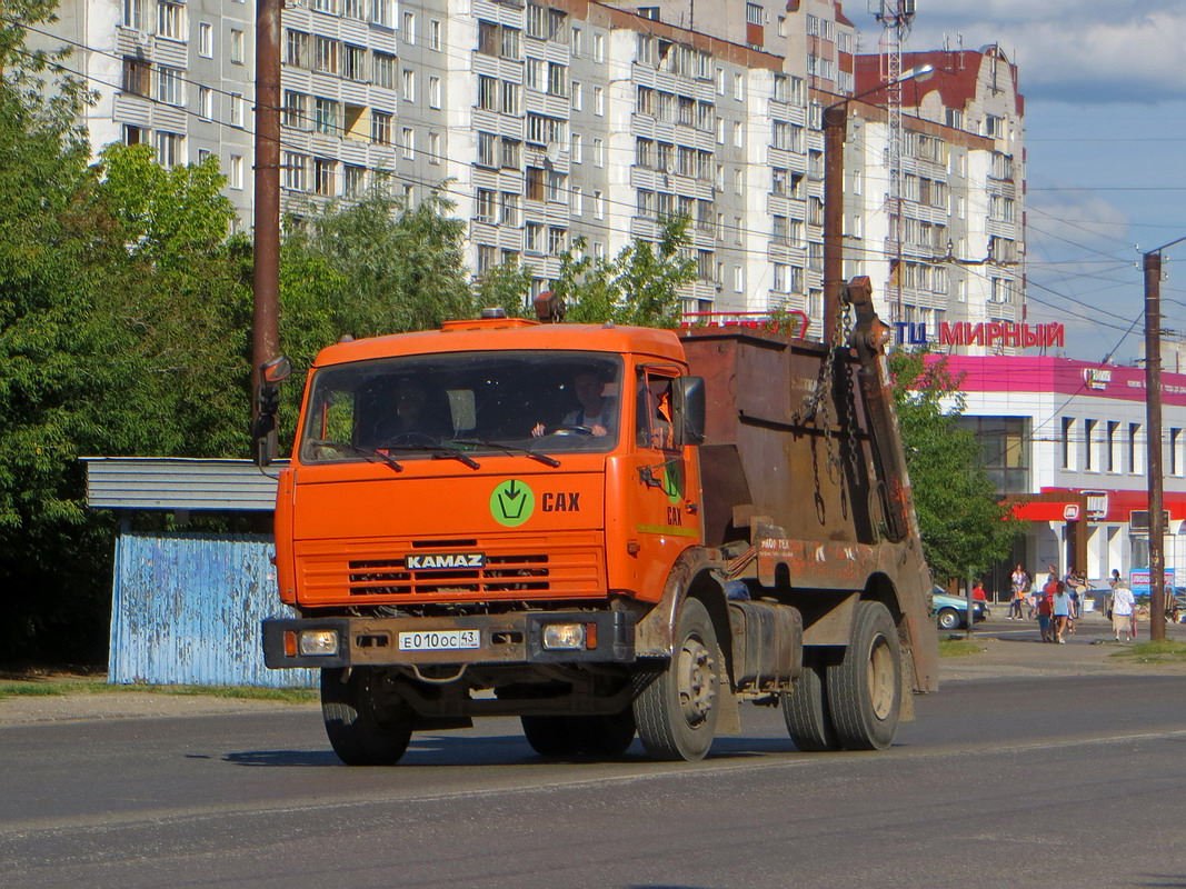 Кировская область, № Е 010 ОС 43 — КамАЗ-43253-A3(96)