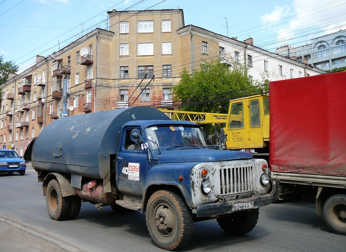 Удмуртия, № В 046 КА 18 — ГАЗ-52-04