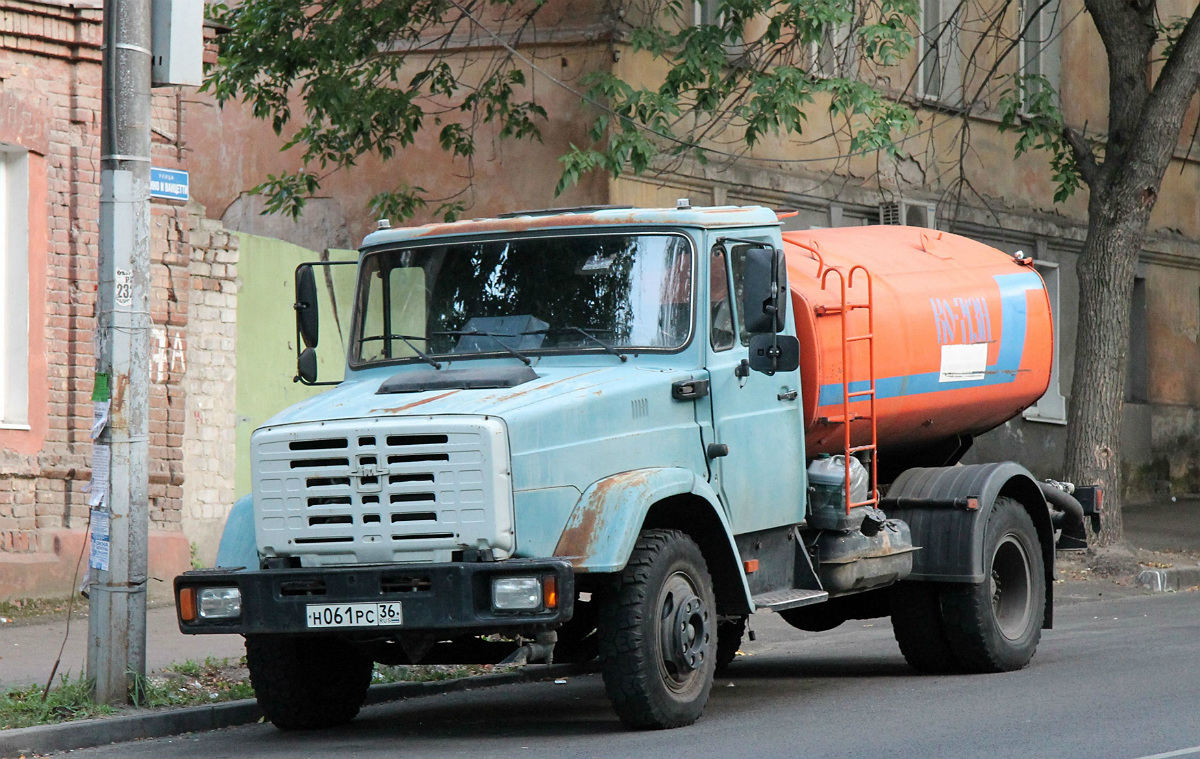 Воронежская область, № Н 061 РС 36 — ЗИЛ-494560