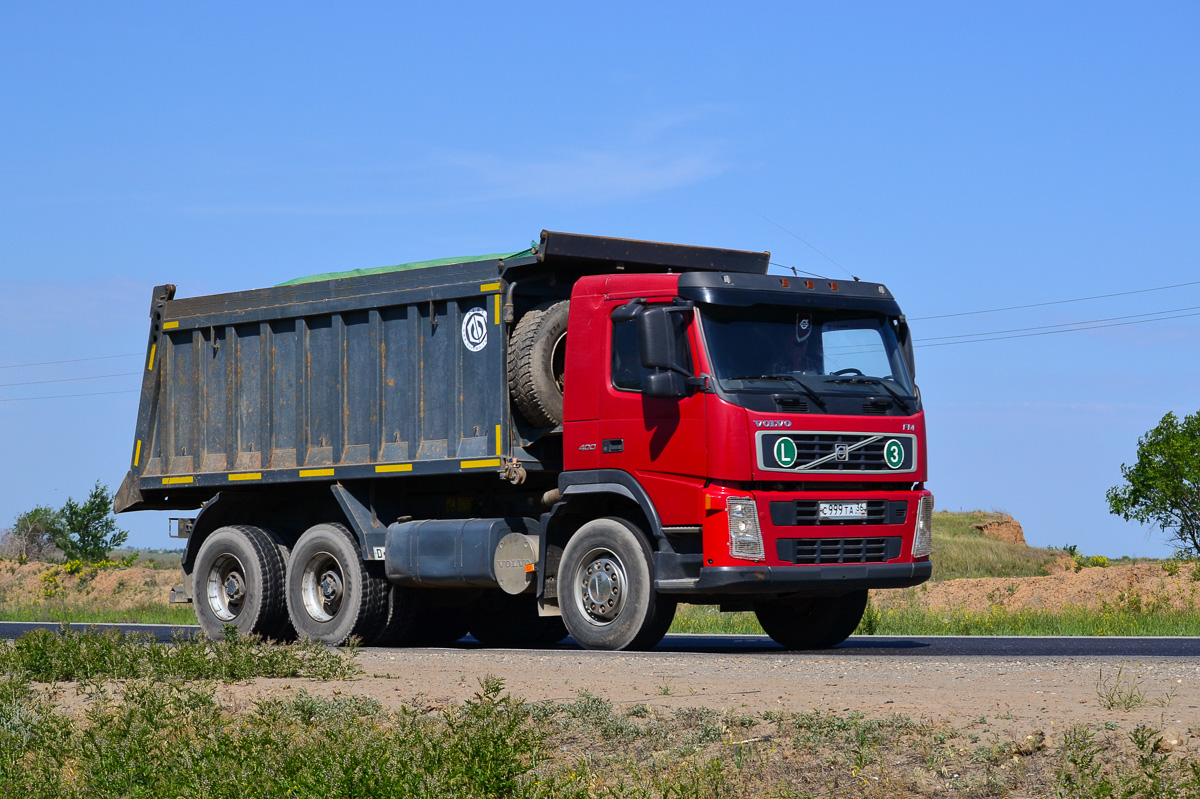 Волгоградская область, № С 999 ТА 36 — Volvo ('2002) FM12.400