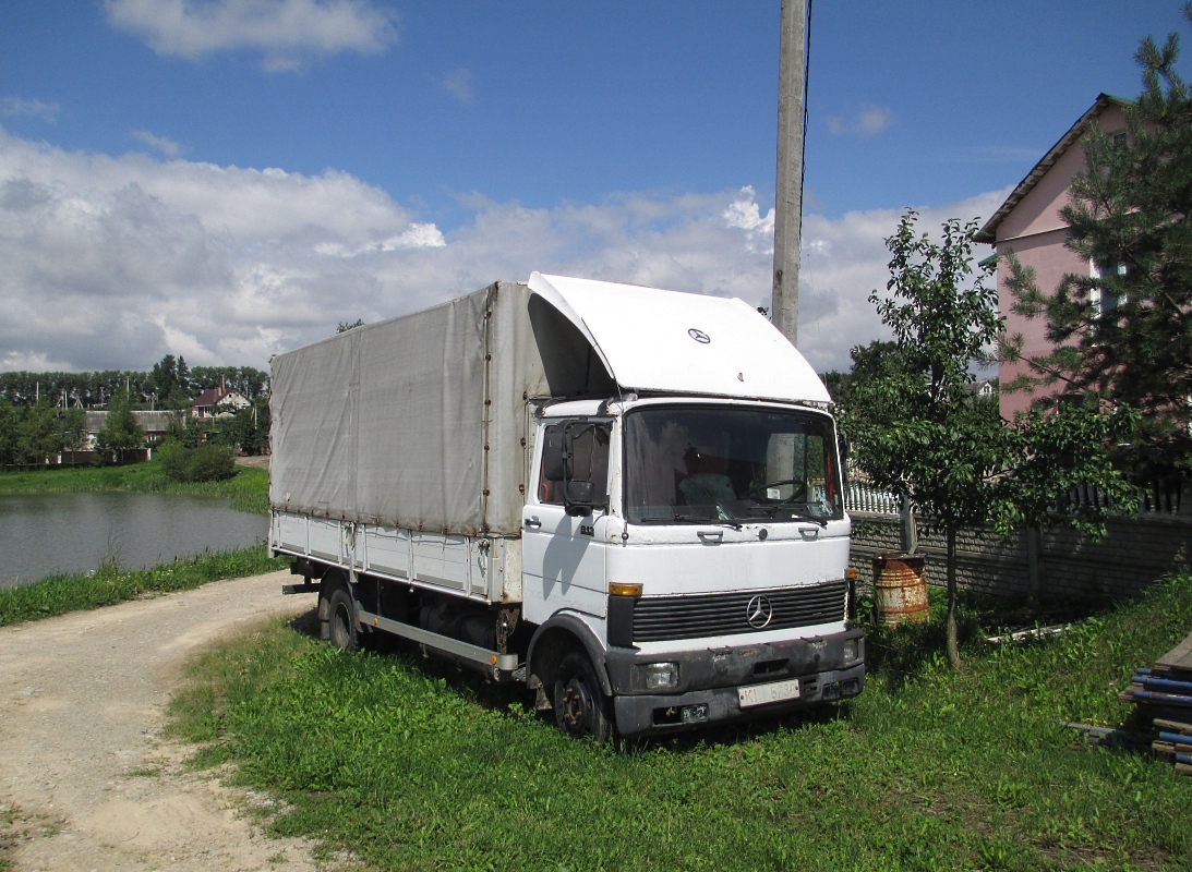Минск, № КІ 5738 — Mercedes-Benz LP (общая модель)