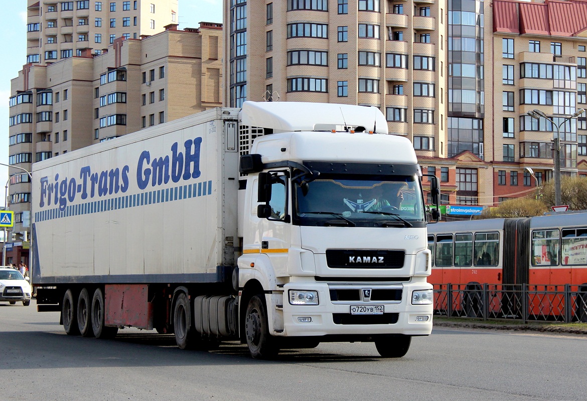 Нижегородская область, № О 720 УВ 152 — КамАЗ-5490-S5(87)