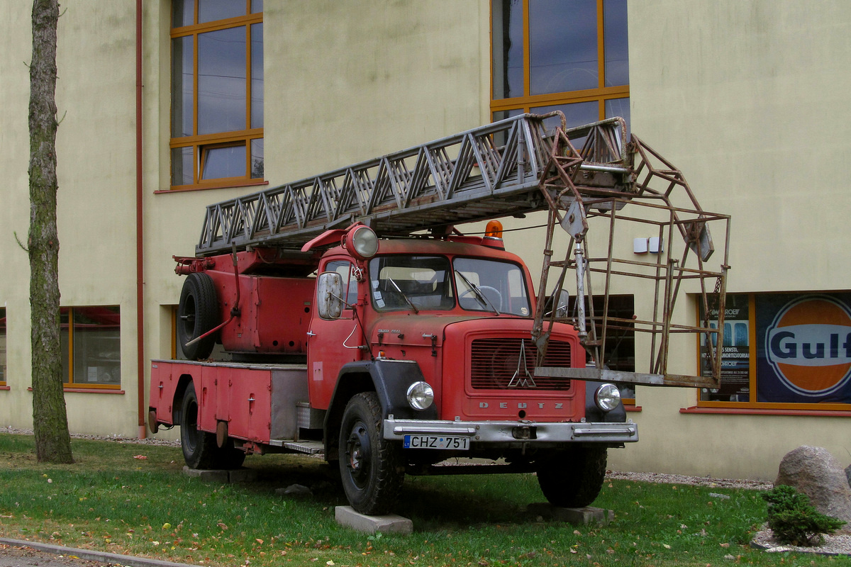 Литва, № CHZ 751 — Magirus-Deutz (общая модель); Техника на постаментах, памятники (Литва)