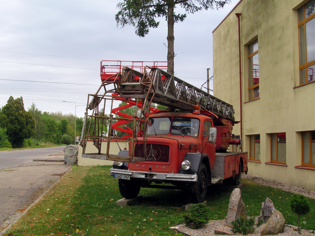 Литва, № CHZ 751 — Magirus-Deutz (общая модель); Техника на постаментах, памятники (Литва)