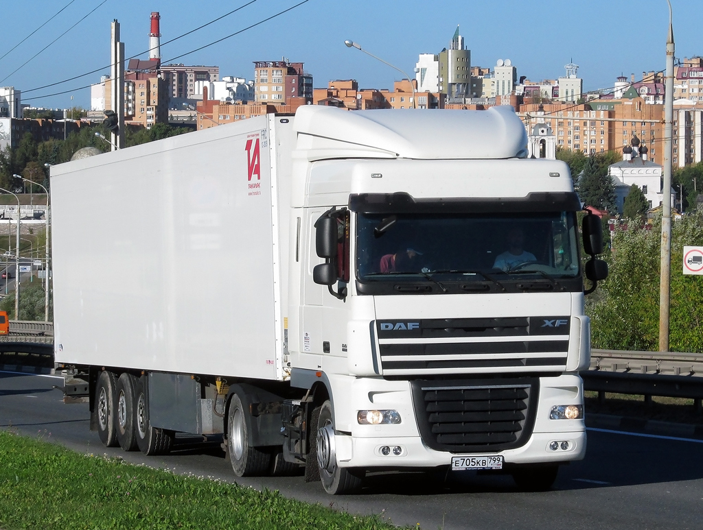 Москва, № Е 705 КВ 799 — DAF XF105 FT