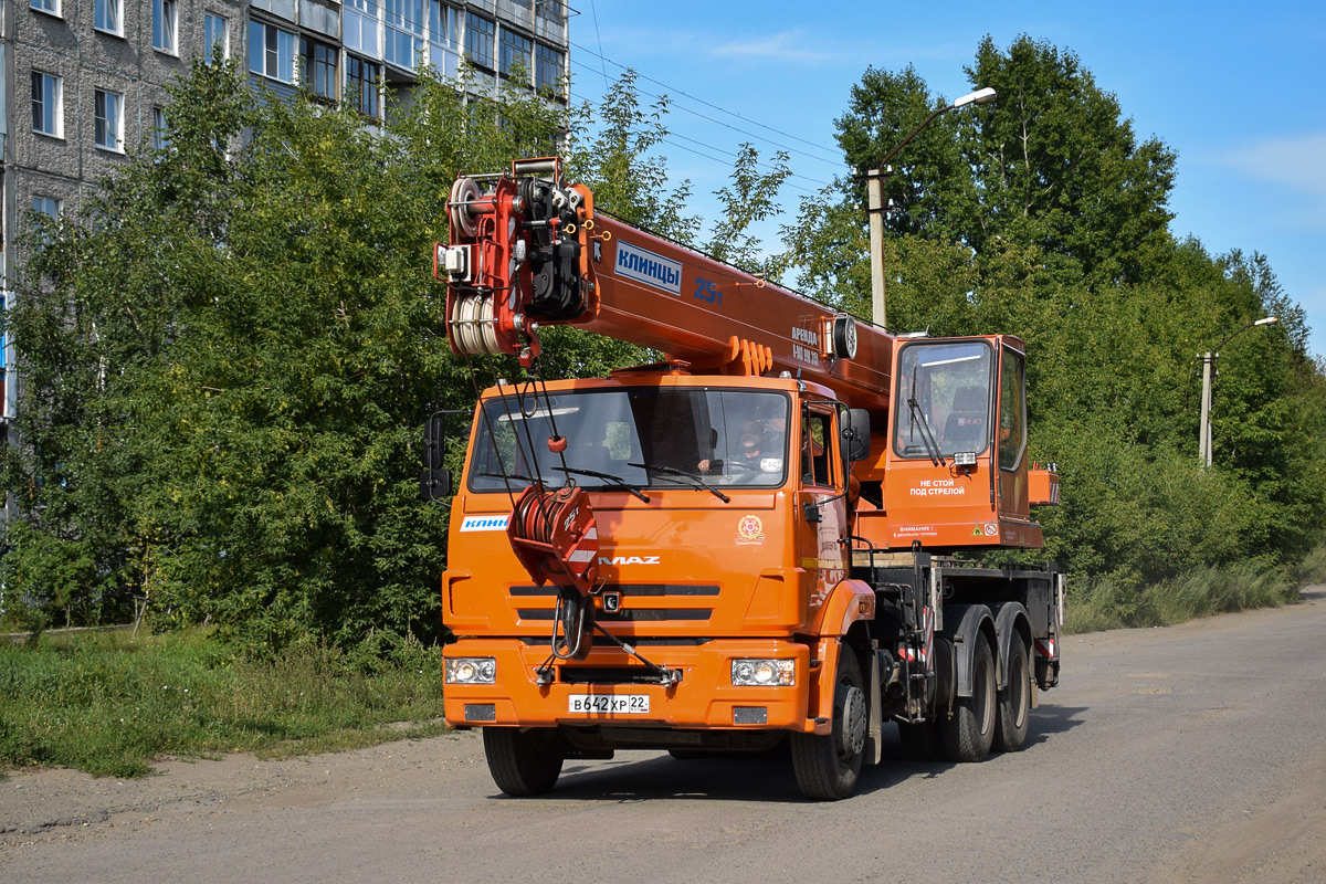 Алтайский край, № В 642 ХР 22 — КамАЗ-65115-L4(19)
