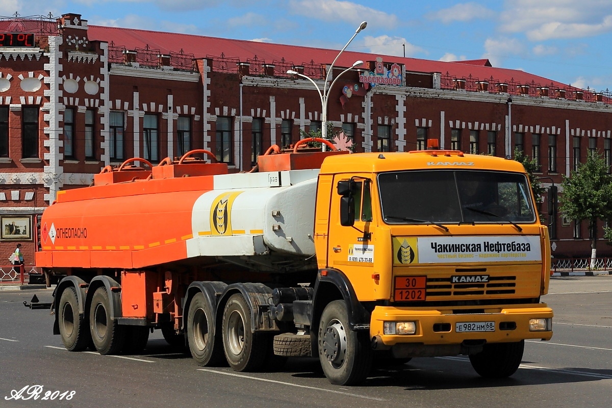 Тамбовская область, № Е 982 НМ 68 — КамАЗ-54115-15 [54115R]