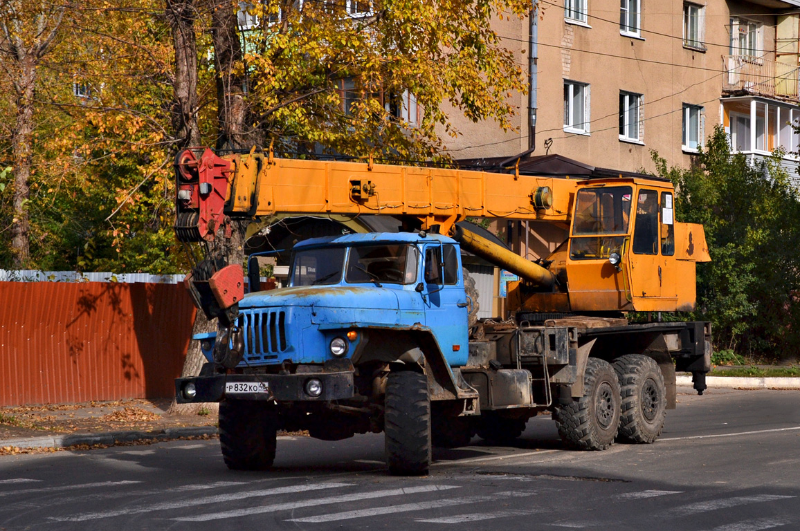 Калужская область, № Р 832 КО 40 — Урал-4320-40