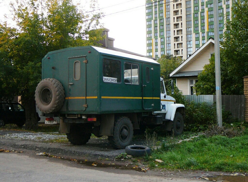 Удмуртия, № Х 448 ВР 18 — ГАЗ-33081 «Садко»