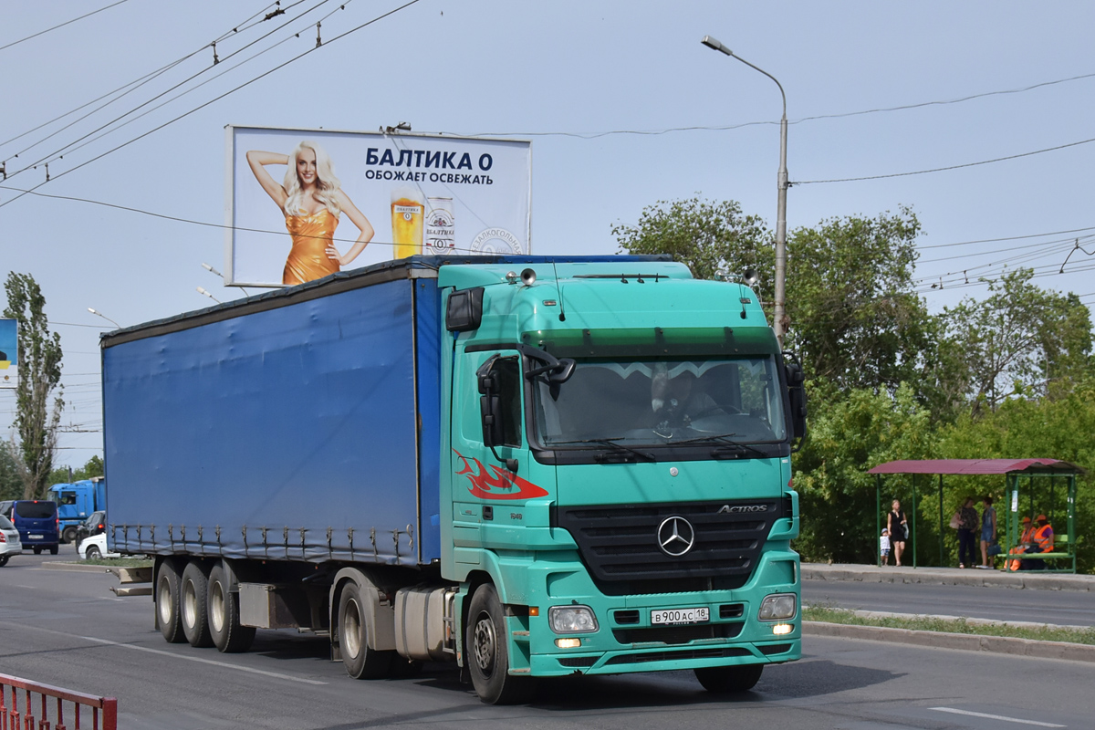 Удмуртия, № В 900 АС 18 — Mercedes-Benz Actros ('2003) 1846