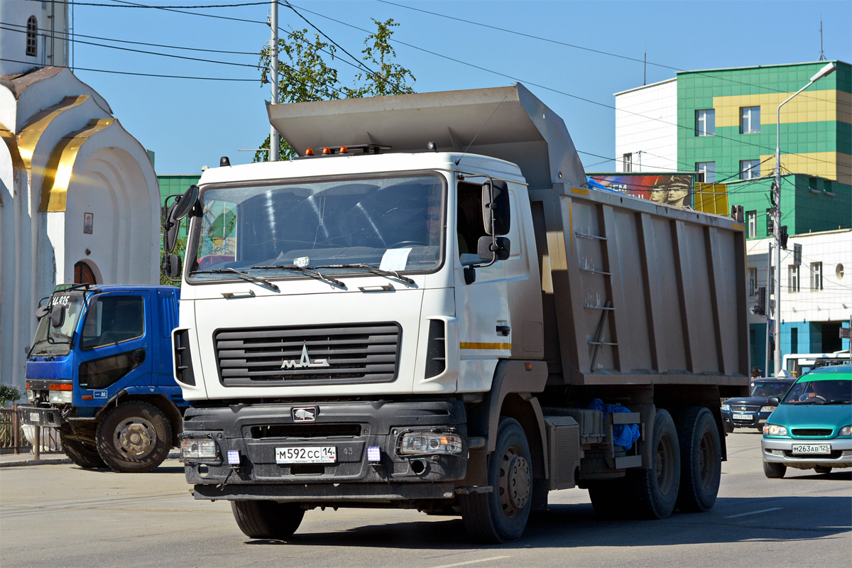 Саха (Якутия), № М 592 СС 14 — МАЗ-650119