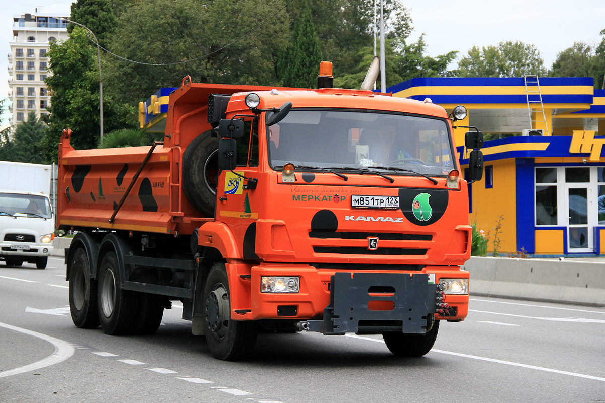 Краснодарский край, № М 851 ТР 123 — КамАЗ-65115-L4(19)