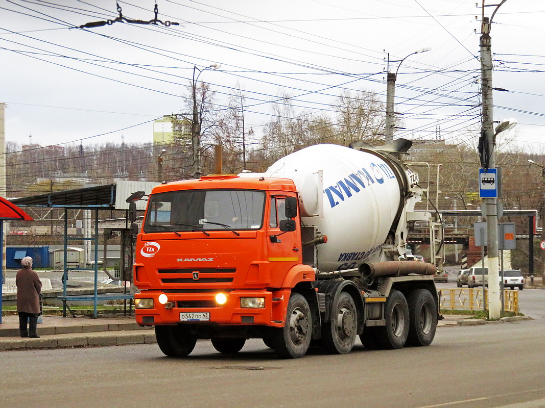 Кировская область, № О 562 ОО 43 — КамАЗ-6540-L4(19)