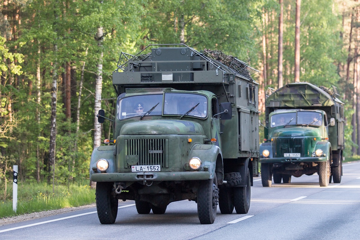 Латвия, № LA-1552 — Volvo  (общая модель)