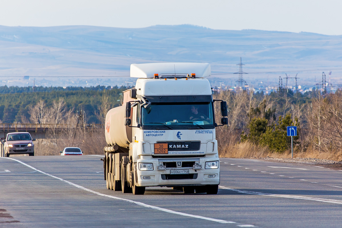 Кемеровская область, № У 006 ЕТ 142 — КамАЗ-5490-S5(87)