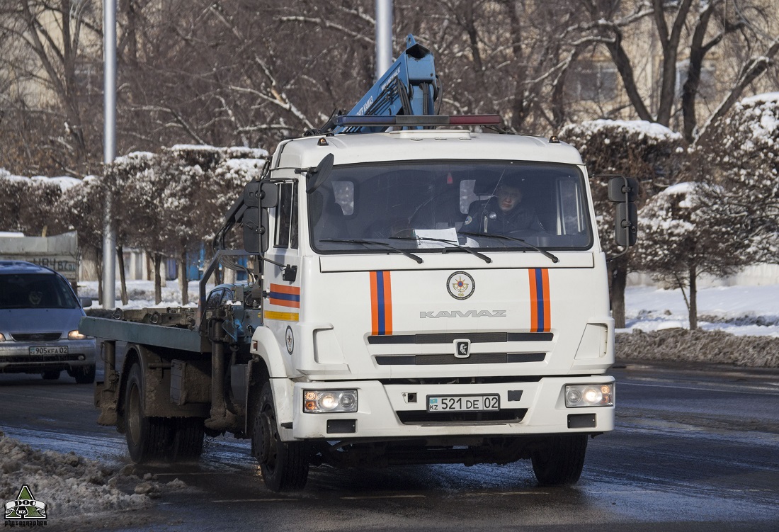 Алматы, № 521 DE 02 — КамАЗ-4308-H3(99)