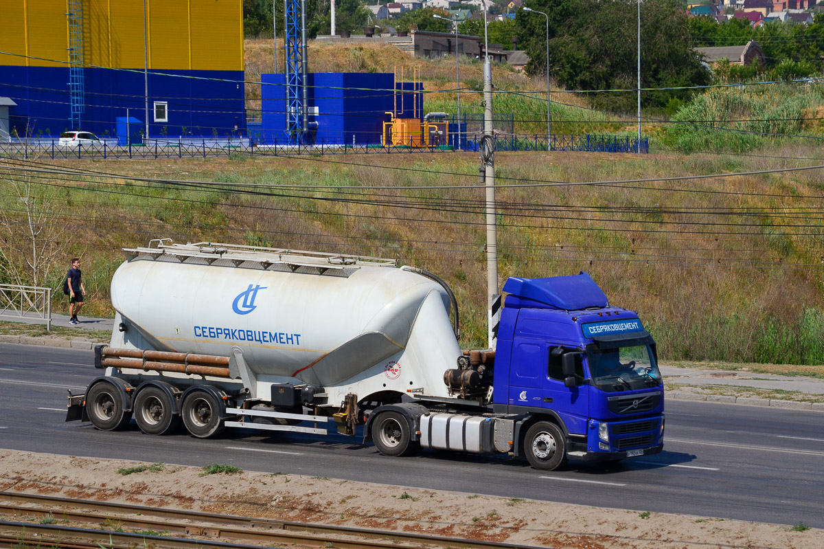 Волгоградская область, № А 192 ХК 134 — Volvo ('2010) FM.400