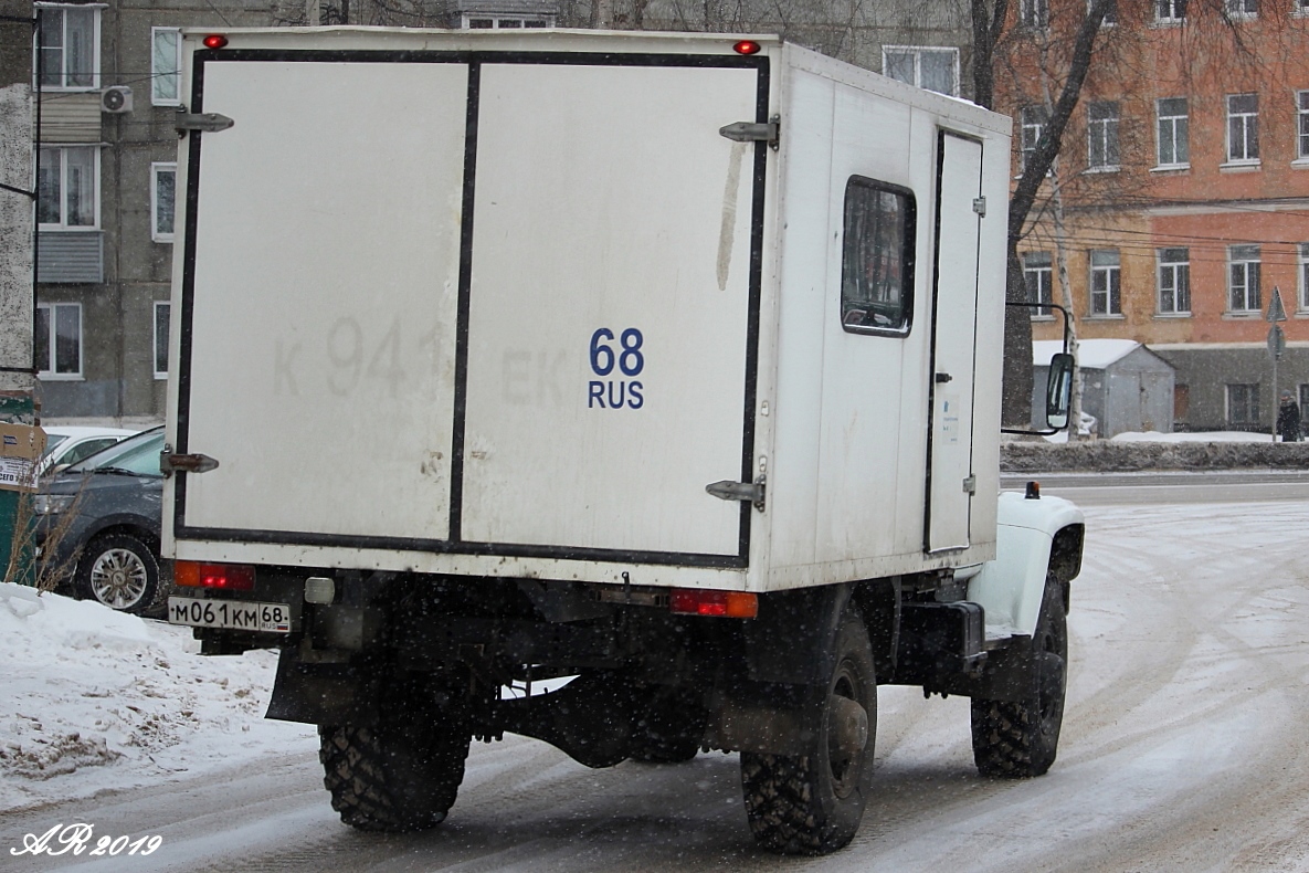Тамбовская область, № М 061 КМ 68 — ГАЗ-33081 «Садко»