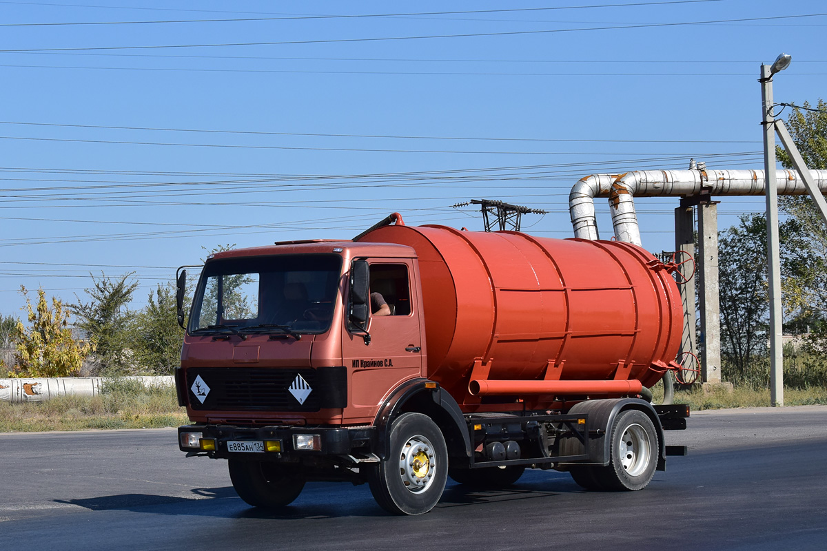 Волгоградская область, № Е 885 АН 134 — Mercedes-Benz NG 2228