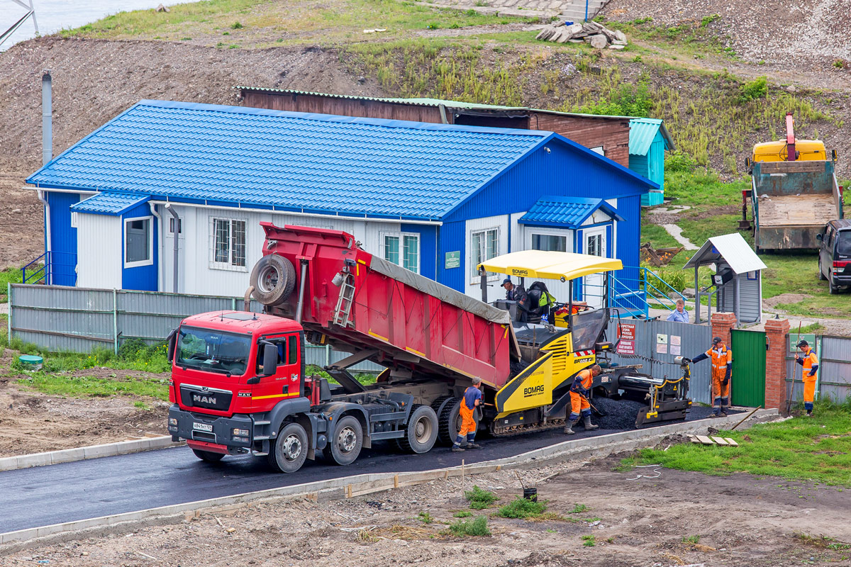 Красноярский край, № А 841 НТ 124 — MAN TGS 41.400