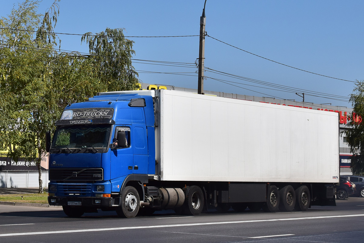 Краснодарский край, № Т 177 НК 93 — Volvo ('1993) FH12.420