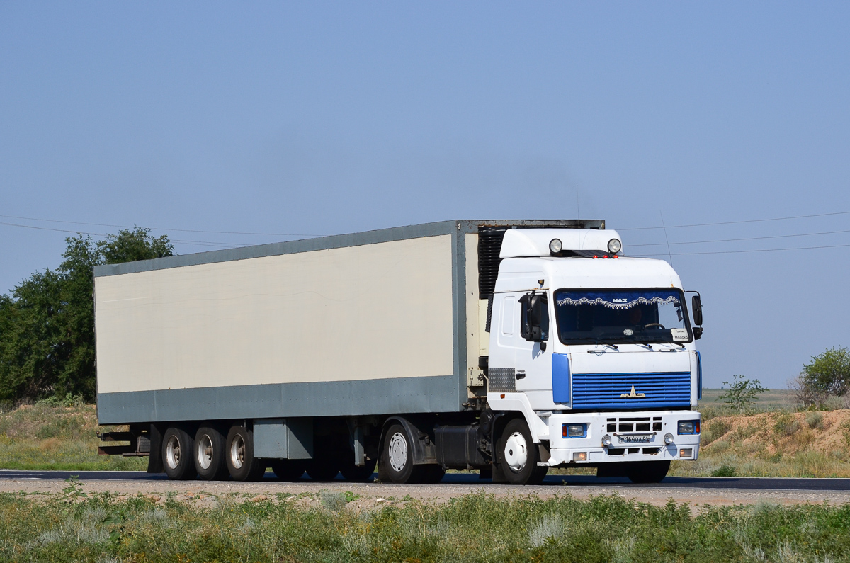 Саратовская область, № Р 164 ОА 64 — МАЗ-5440A8