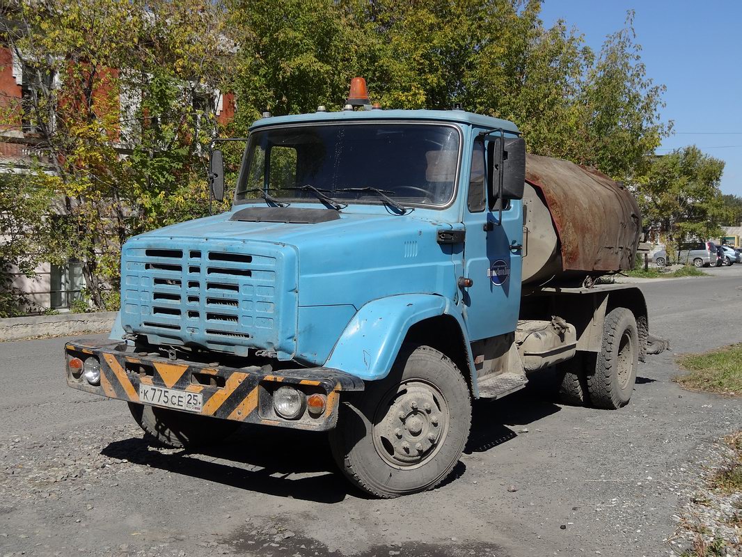 Приморский край, № К 775 СЕ 25 — ЗИЛ-433362 (УАМЗ)