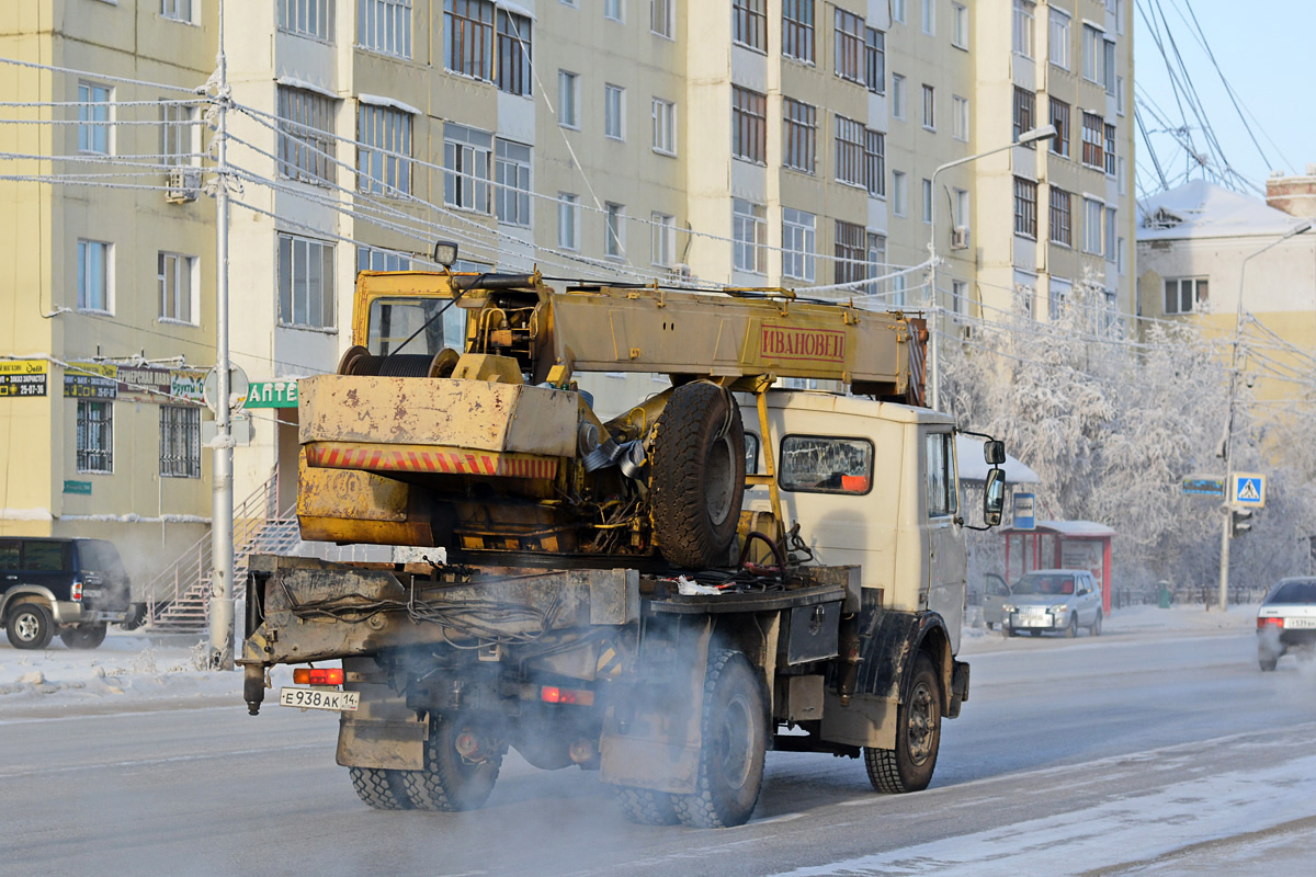 Саха (Якутия), № Е 938 АК 14 — МАЗ-5337 [533700]