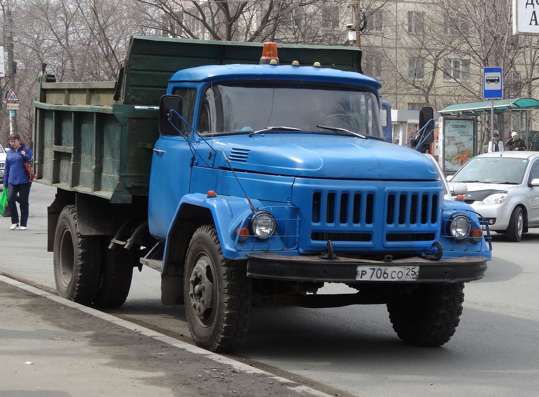Приморский край, № Р 706 СО 25 — ЗИЛ-495810