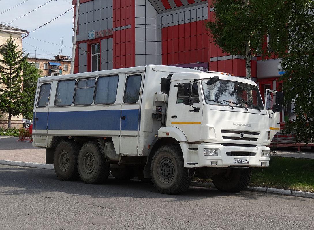 Московская область, № О 326 КК 750 — КамАЗ-5350-42