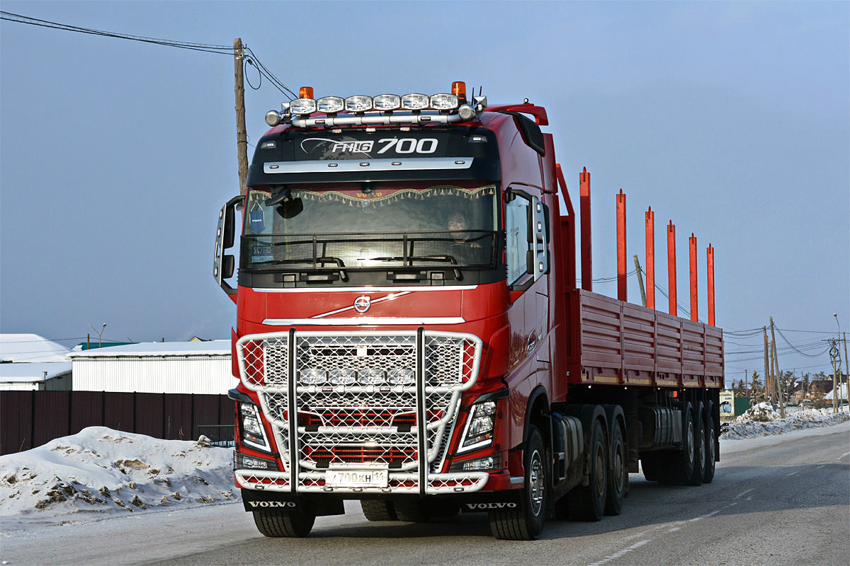 Саха (Якутия), № У 700 КН 14 — Volvo ('2012) FH16.700