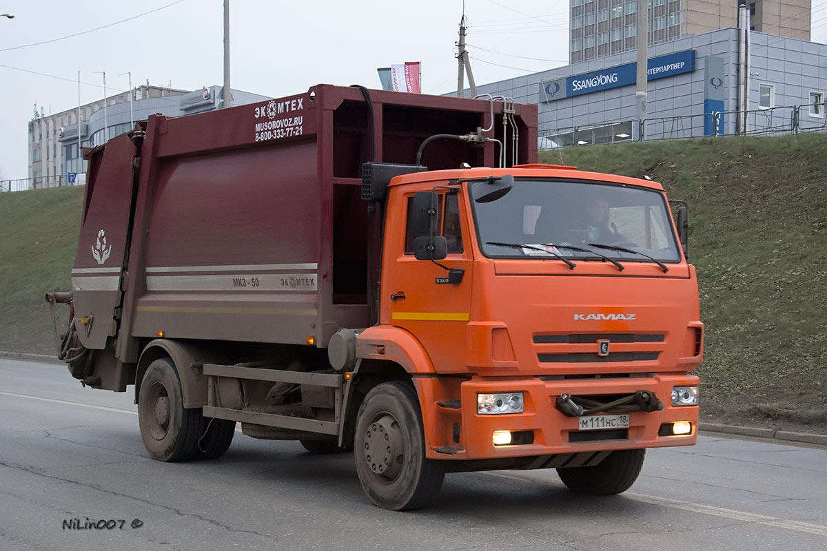 Удмуртия, № М 111 НС 18 — КамАЗ-53605-L4(19)