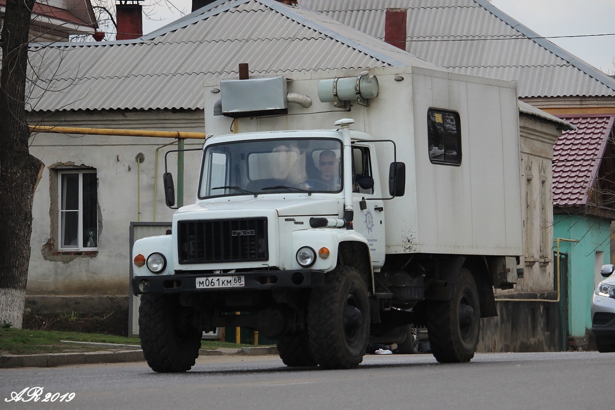 Тамбовская область, № М 061 КМ 68 — ГАЗ-33081 «Садко»
