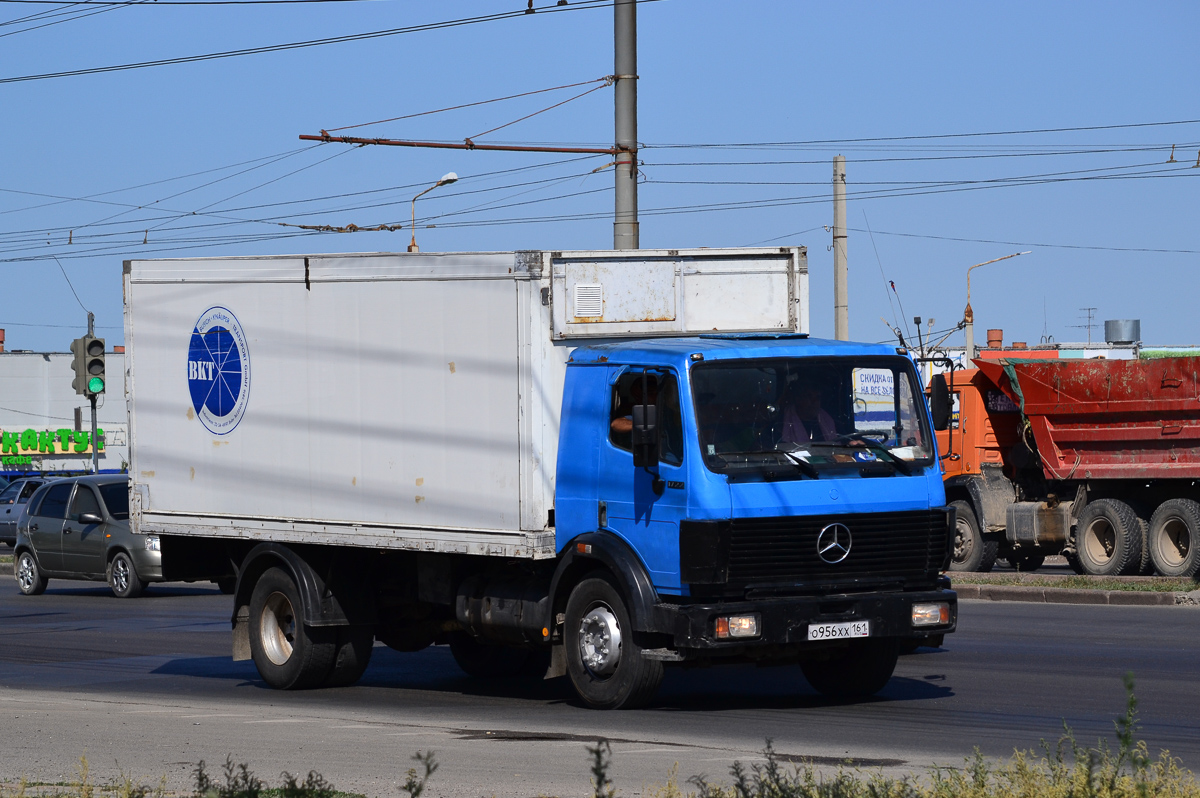 Ростовская область, № О 956 ХХ 161 — Mercedes-Benz SK 1722