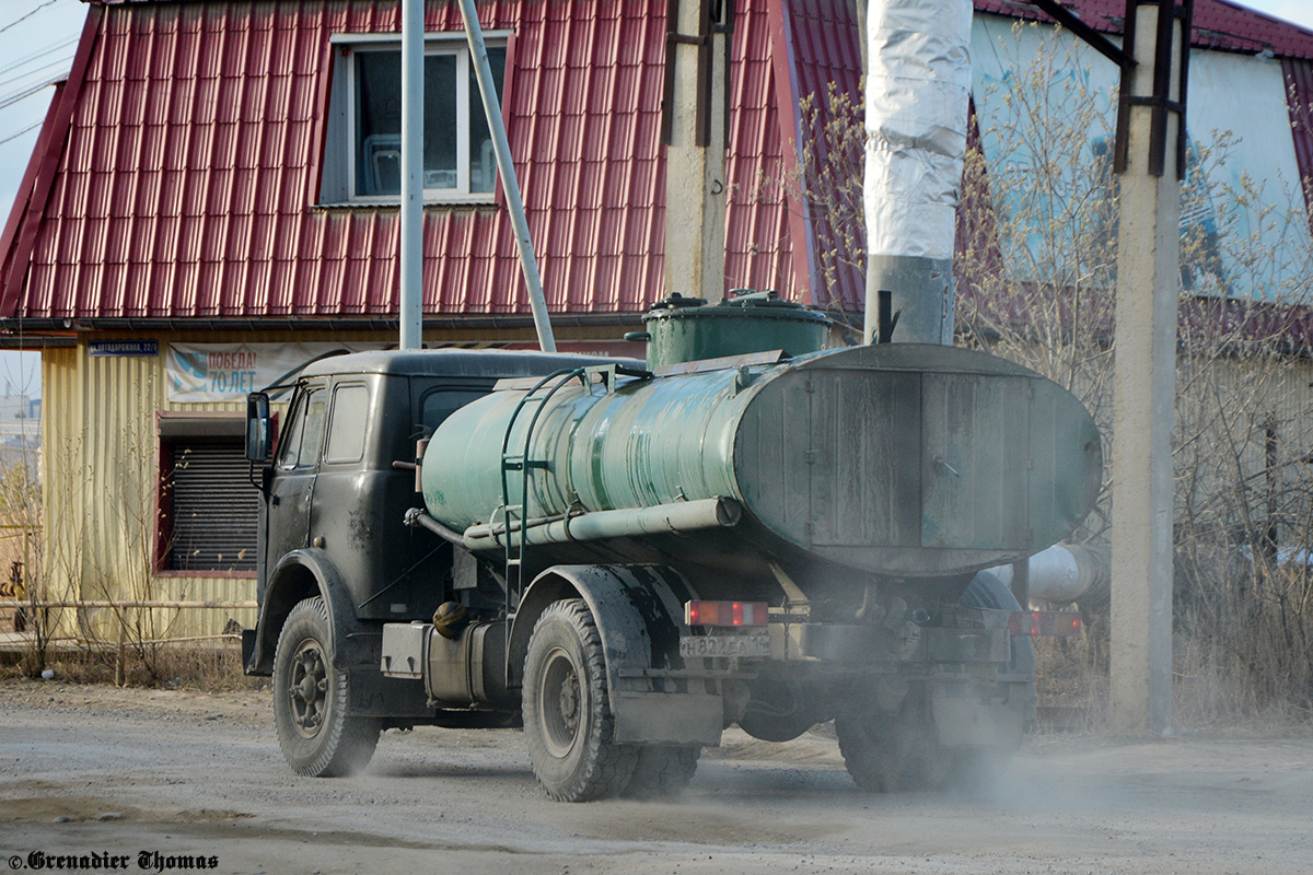 Саха (Якутия), № Н 822 ЕА 14 — МАЗ-5334