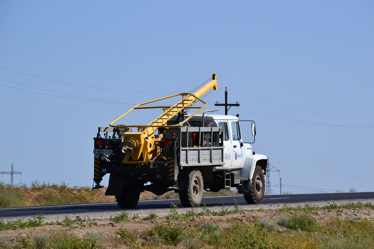 Саратовская область, № Х 488 СТ 64 — ГАЗ-33081 «Садко»