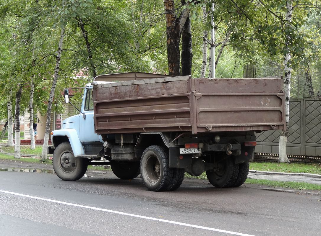 Приморский край, № Х 549 СА 25 — ГАЗ-33073