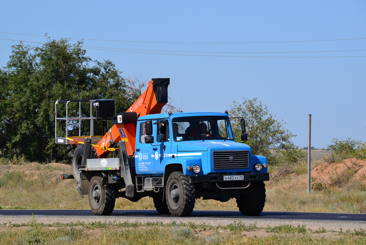 Ульяновская область, № Е 482 УУ 73 — ГАЗ-33088 «Садко»