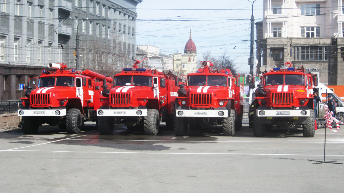 Челябинская область, № С 500 ВХ 74 — Урал-4320-40; Челябинская область, № С 575 МТ 174 — Урал-4320-40; Челябинская область, № М 450 ТН 74 — Урал-4320-30; Челябинская область, № А 232 НО 174 — Урал-5557-40; Челябинская область — Разные фотографии (Автомобили)