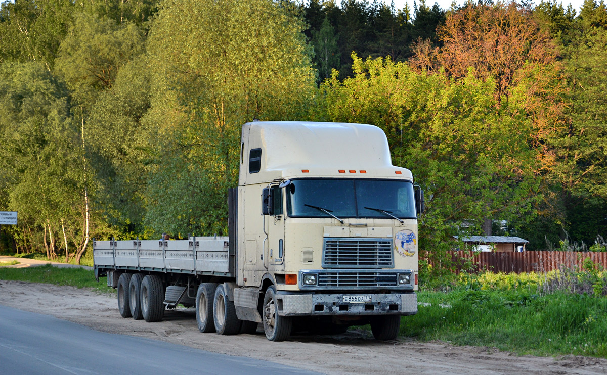 Калужская область, № Е 866 ВА 71 — International 9800