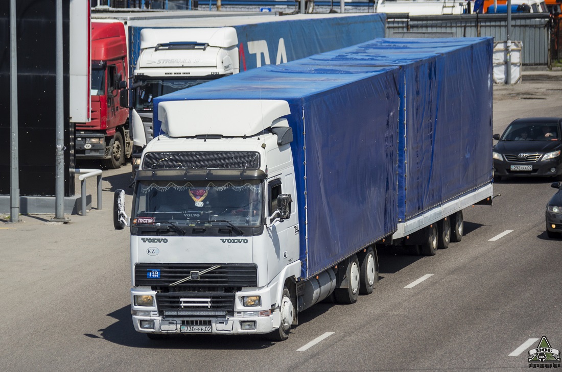 Алматы, № 730 FFB 02 — Volvo ('1993) FH12.380