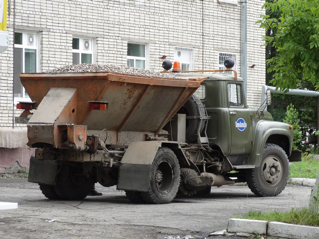 Приморский край, № С 957 СВ 25 — ЗИЛ-431412 (УАМЗ)