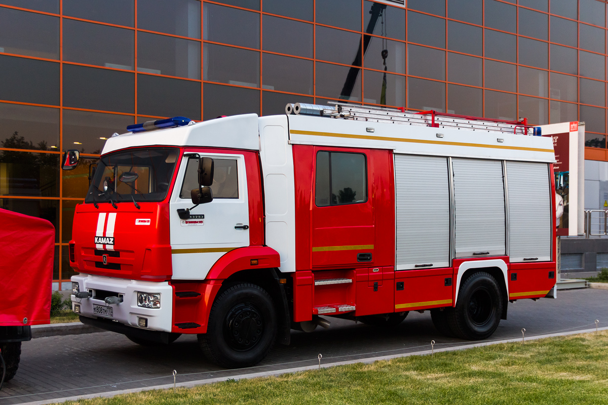 Москва, № К 808 ТМ 777 — КамАЗ-43253-R4(28)