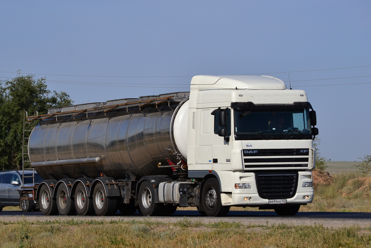 Краснодарский край, № В 694 НА 123 — DAF XF105 FT